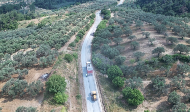 Tütenli ve İlyaslar’ı Bağlayan Yolda Asfalt Çalışmaları Başladı