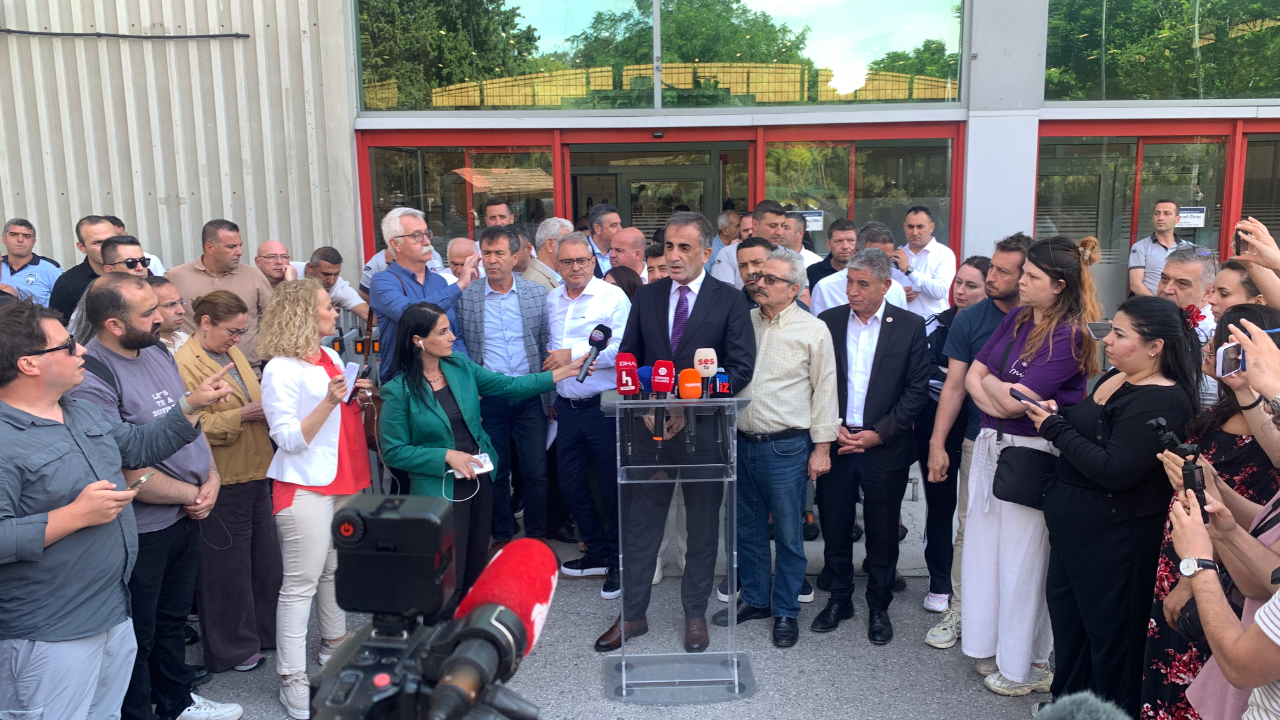 Üç saatlik toplantı sona erdi: CHP'li Yeter'den tasfiyelere tepki!