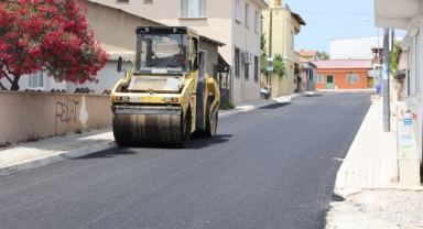 Urla’da asfalt seferberliği: Altyapı büyük ölçüde tamamlandı, yollar yenileniyor
