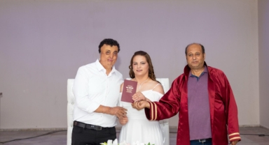 Aşka işaret diliyle 'evet' dediler