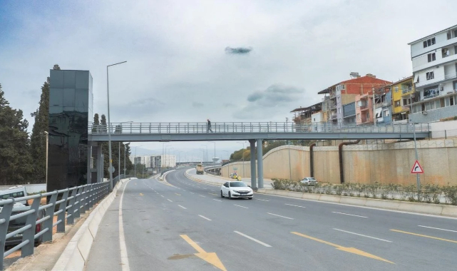 Bayraklı'daki yaya üst geçidi için üçüncü ihale yapılacak!