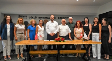 Bornova’da “Üçüncü Yaş Üniversitesi” dönemi başlıyor