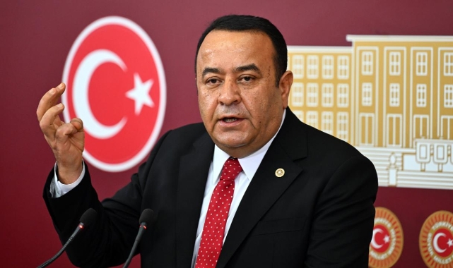 CHP Ankara Milletvekili Adnan Beker istifa etti!