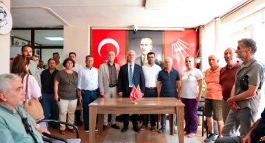 CHP'de istifalar sürüyor: Bergama'da toplu istifa!