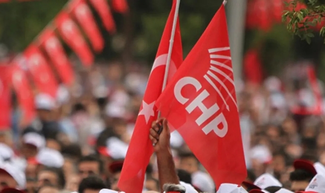 CHP İzmir'de istifa depremi: Toplam sayı 9'a yükseldi!