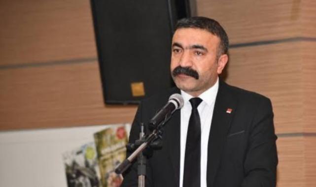 CHP İzmir'de istifalar sürüyor: Çiğli'de toplu istifa!