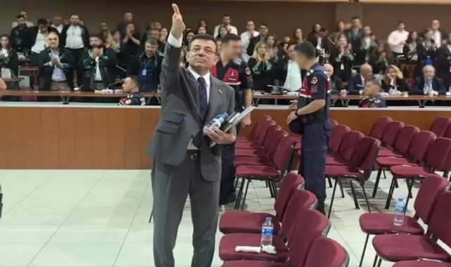 İBB'nin 61'inci duruşması gergin başladı: CHP'li vekillerden sert tepki!