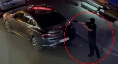 İzmir'de kuyumcuya silahlı saldırı