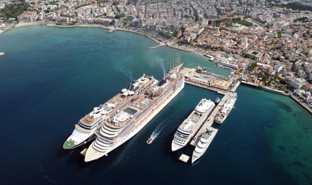 İzmir'in kruvaziyer turizminde artış: 75 bin yolcu İzmir'e geldi!