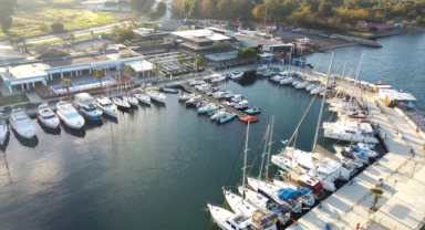 İzmir Marina'da yaz akşamları müzikle buluşuyor