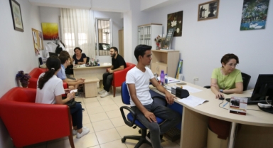 Karşıyaka Belediyesi’nden öğrencilere tercih desteği