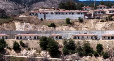 Ödemiş yangınının birinci yılında, afet konutları teslim ediliyor