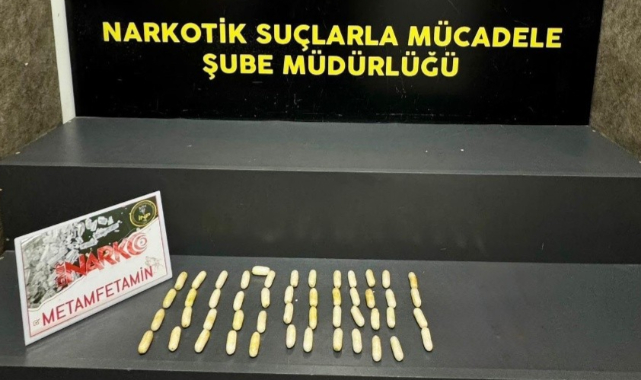 Uyuşturucuyu kapsüller halinde yuttu: İzmir'de yakalandı