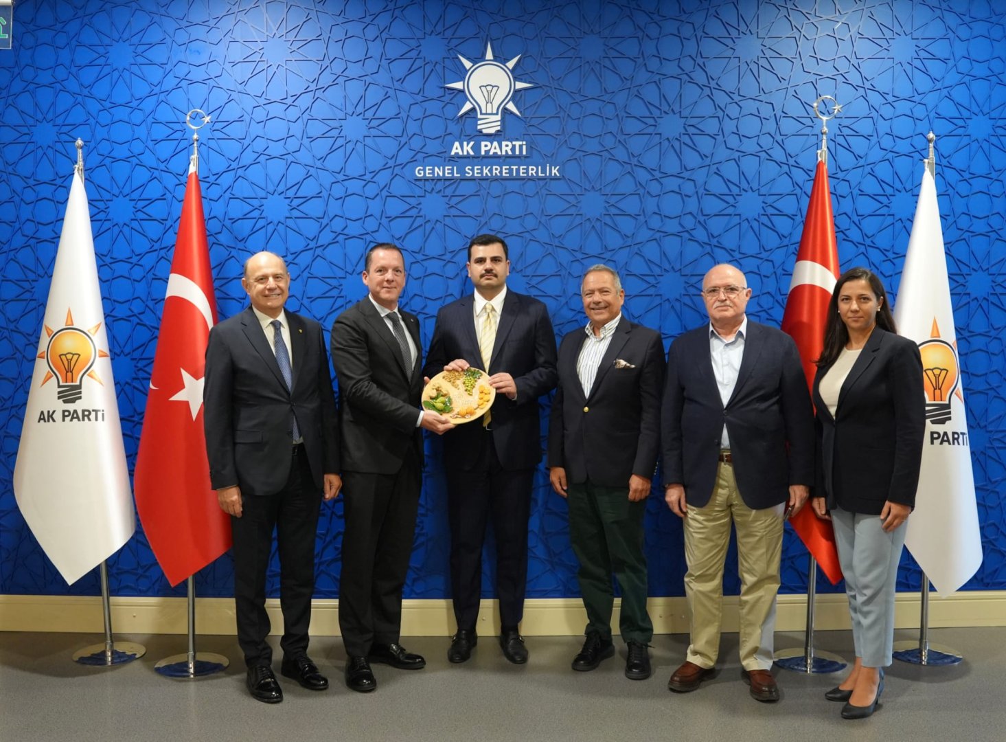 Kuru meyve sektörü, 2 milyar dolar ihracat hedefi için Ankara’dan destek istedi