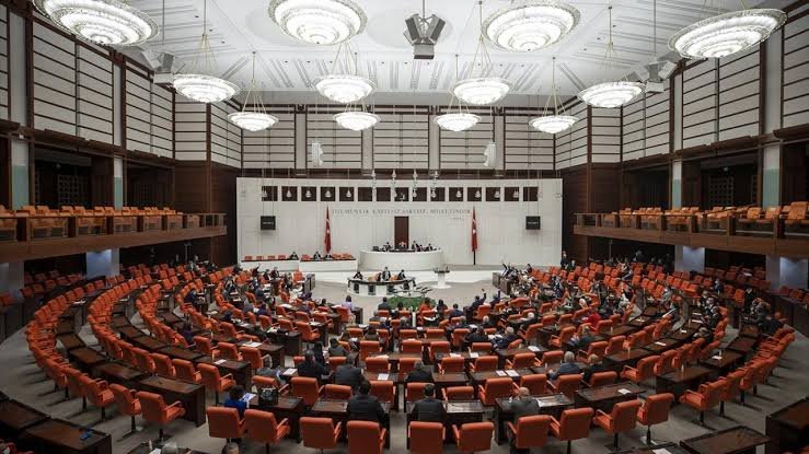 Süreç yasasında kritik aşama: Teklif Genel Kurul yolunda