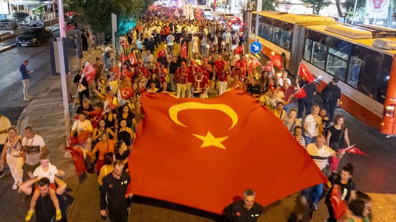 Buca’da zafer coşkusu kortejle taçlanacak