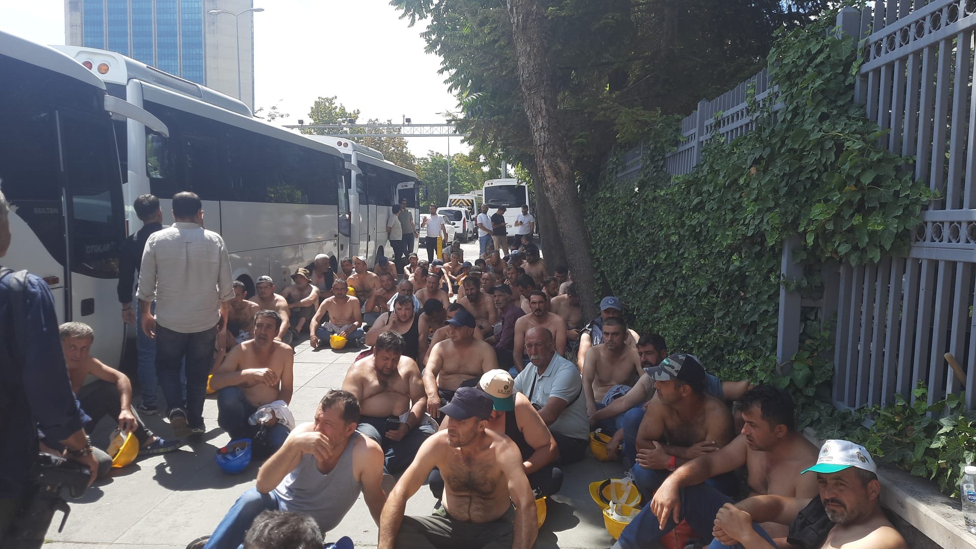 Madencilerin Ankara direnişinde 16’ncı gün: Bakanlıkla görüşme başladı