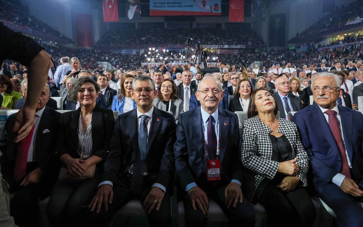 CHP'nin Kurultay davasında 8 tahliye!