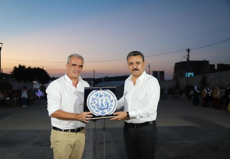 Ege’nin İki Yakası Barış İçin Aynı Sahnedeydi