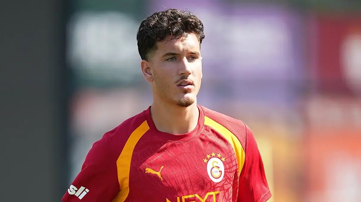 Deniz Gül, Galatasaray'daki ilk antrenmanına çıktı