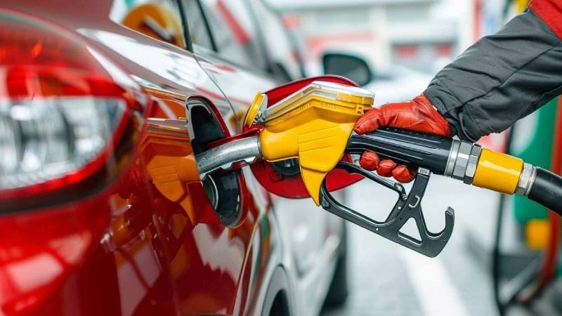 Akaryakıtta yükseliş sürüyor: Motorin 90 TL'yi geçti!